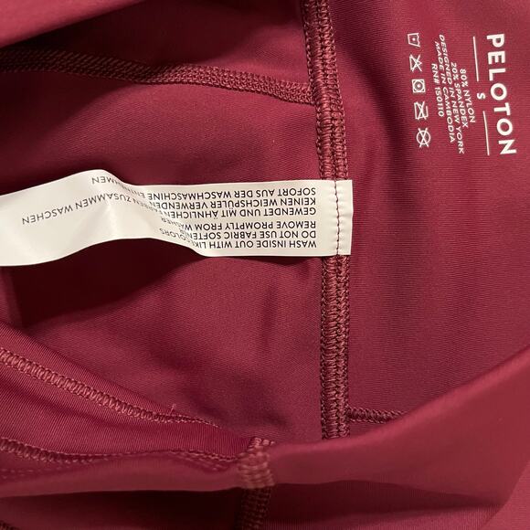 Peloton Women's Move Mission Rib Insert Legging in Maroon Size Small - Picture 6 of 7